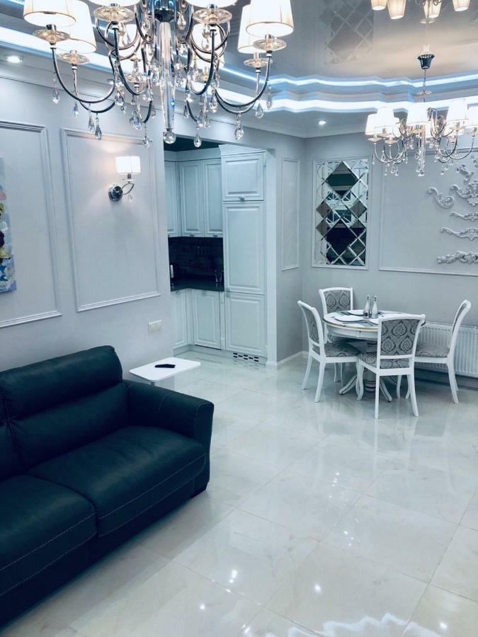 White Apartments In Arcadia โอเดสซา ภายนอก รูปภาพ
