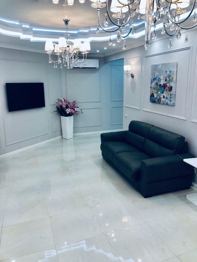 White Apartments In Arcadia โอเดสซา ภายนอก รูปภาพ